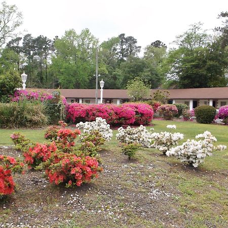 Azalea Inn & Suites Wilmington Luaran gambar
