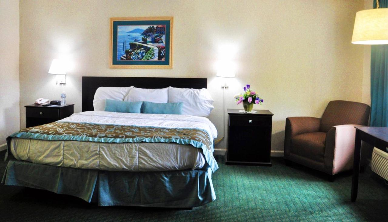 Azalea Inn & Suites Wilmington Luaran gambar