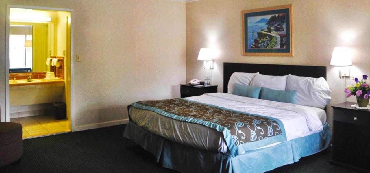 Azalea Inn & Suites Wilmington Luaran gambar