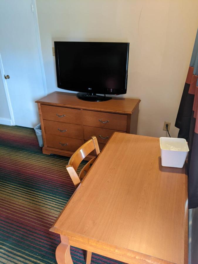Azalea Inn & Suites Wilmington Luaran gambar