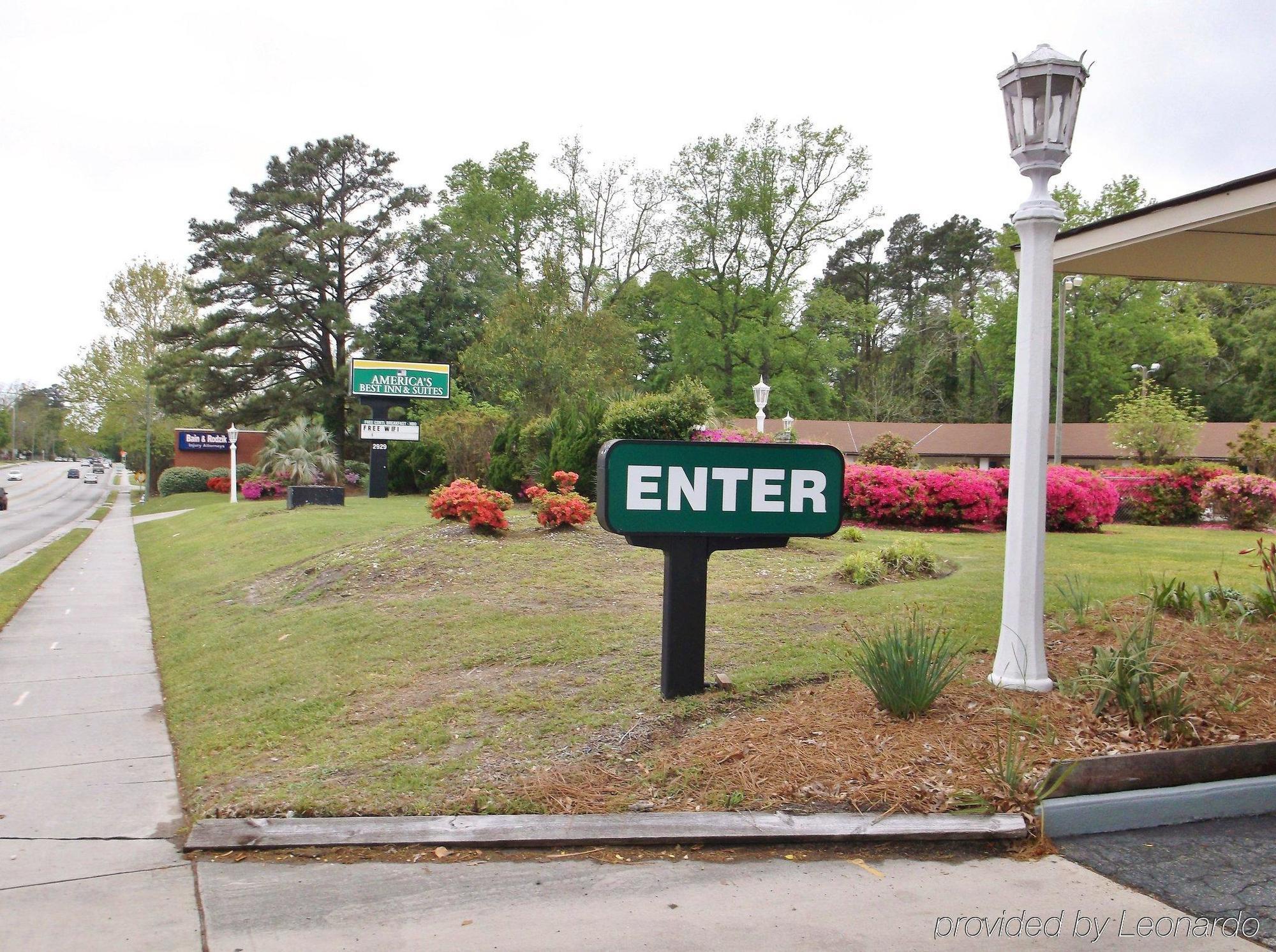 Azalea Inn & Suites Wilmington Luaran gambar